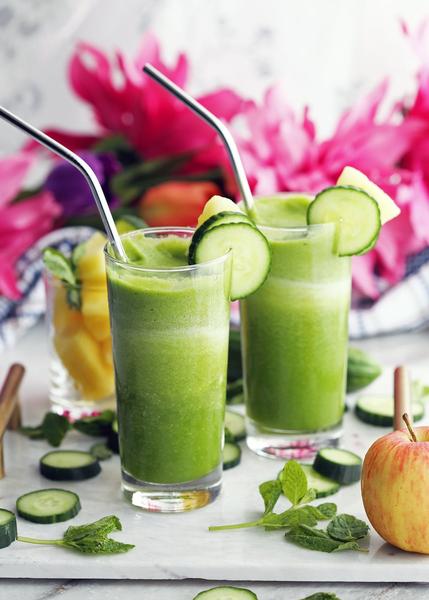 Cucumber Tropical Green Smoothie